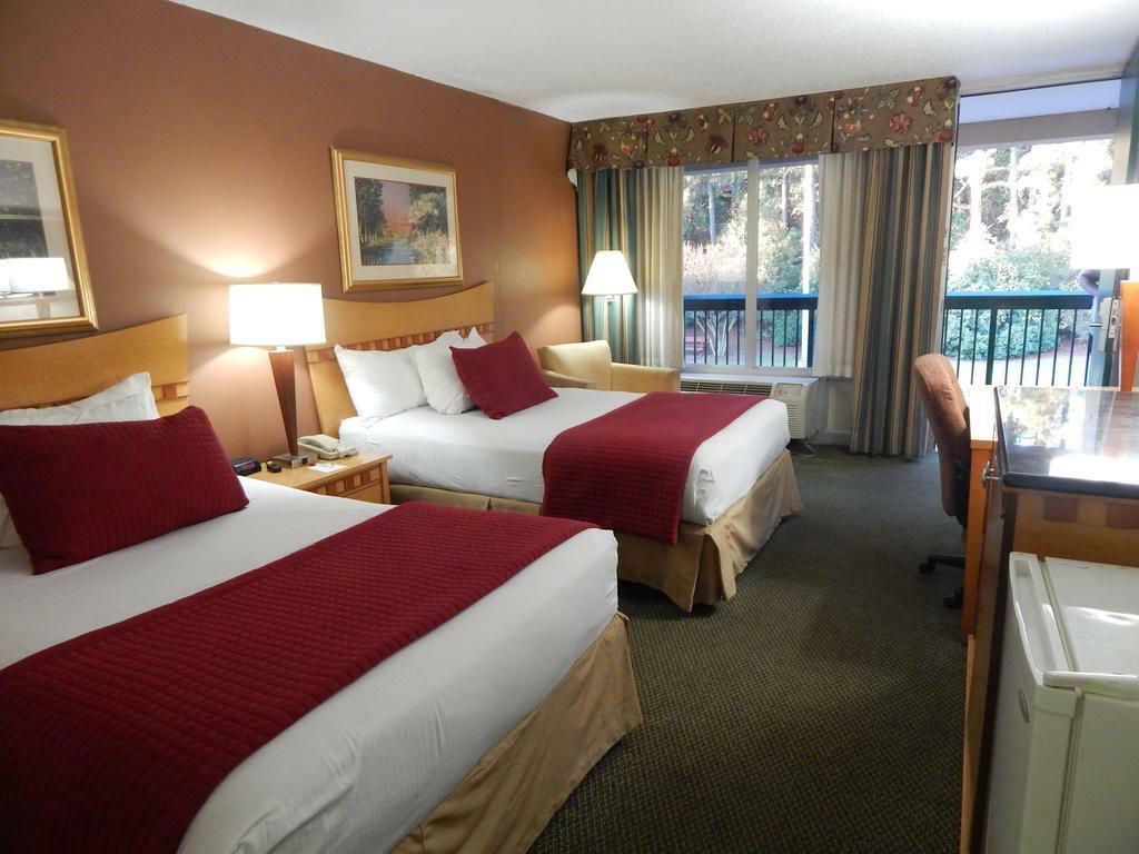 Ramada By Wyndham & Suites Warner Robins Buitenkant foto